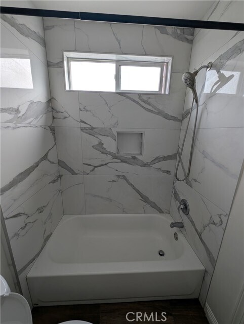 Building Photo - 336 N Berendo St