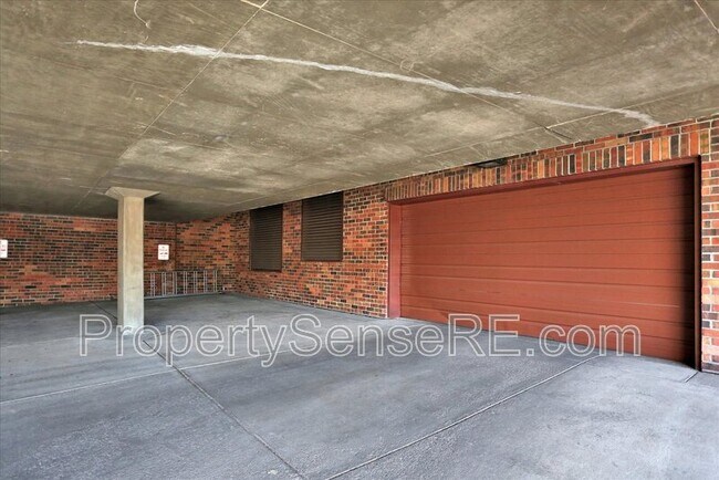 Building Photo - 9097 E Panorama Cir