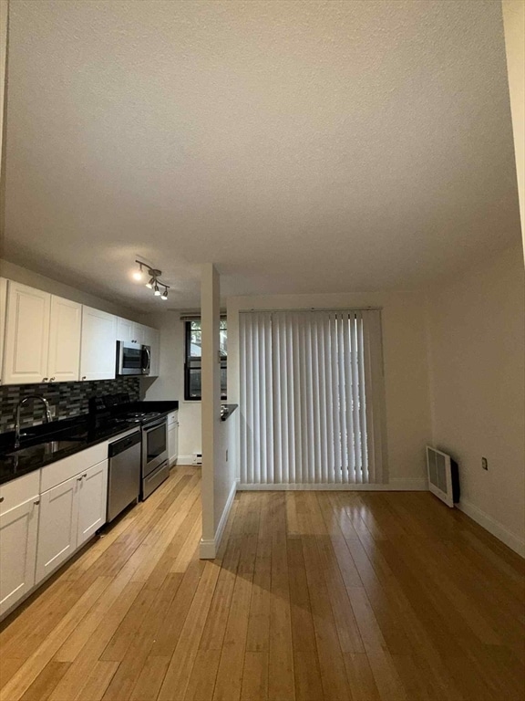 Primary Photo - 118 Centre St