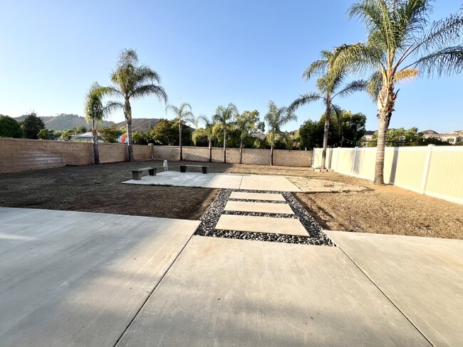 Building Photo - Great Location! Murrieta Oaks Community