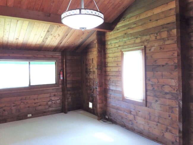 Building Photo - Oye, Alton M. and Brandie L. - Mamalahoa