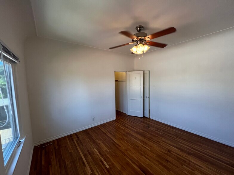 Building Photo - 1874 S Redondo Blvd