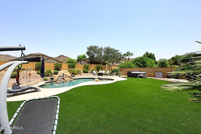 Building Photo - 25829 N 41st Dr