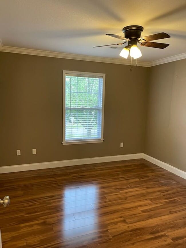 Building Photo - Location Location Location!!!