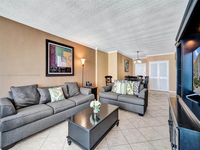 Building Photo - 2501 S Ocean Dr