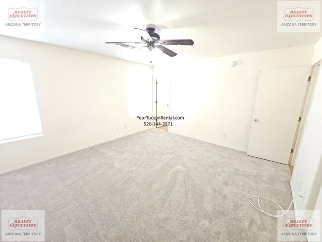 Building Photo - Midvale Park Home with 4 bedrooms and 2 baths