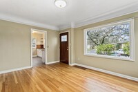 Building Photo - 7226N