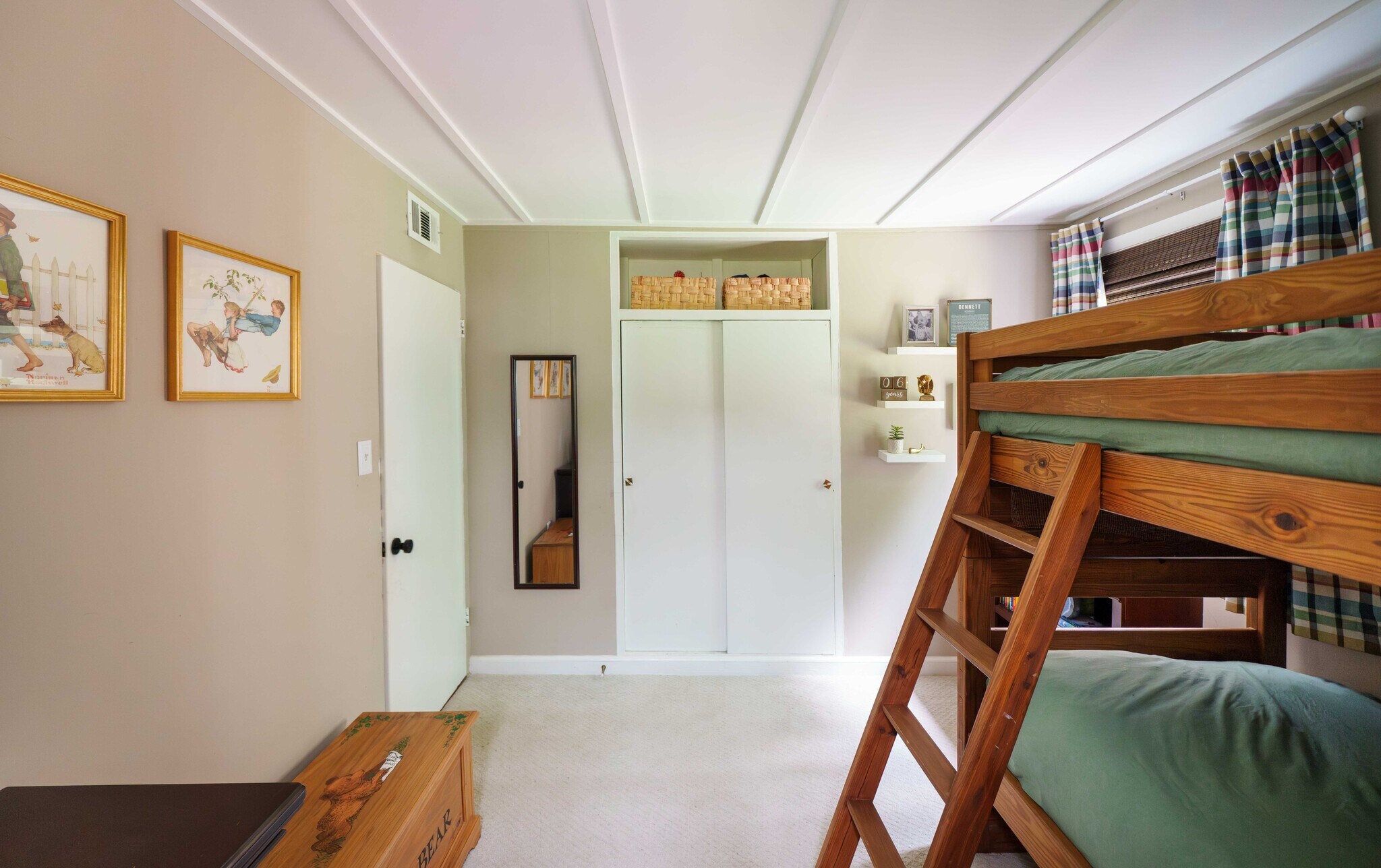 Bedroom 2 - 1301 Gahant Rd