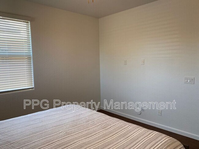 Building Photo - 4209 W Granite Basin Dr