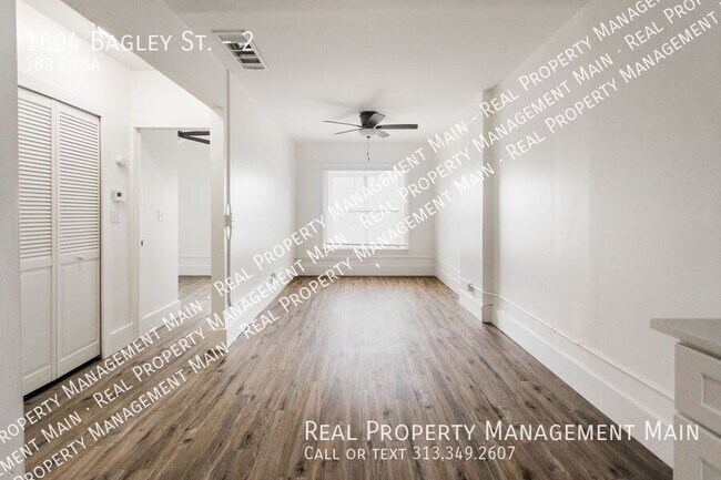 Primary Photo - 1604 Bagley St