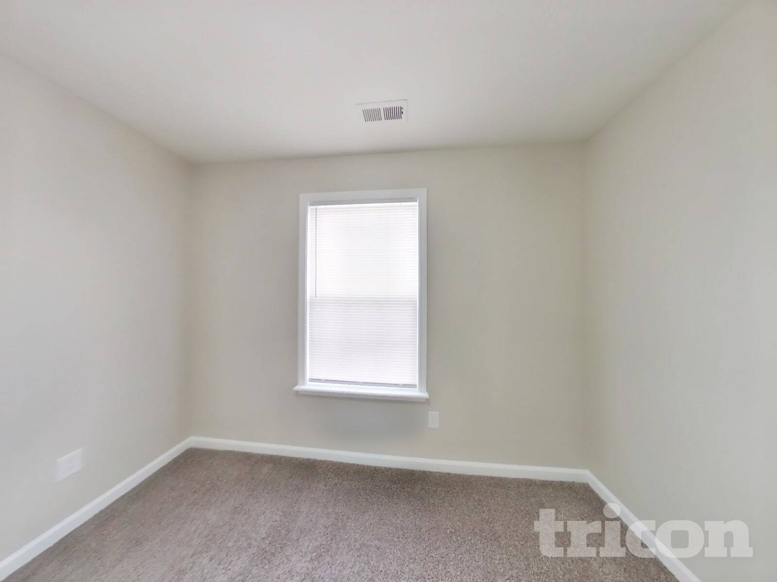 Building Photo - 5330 Himalayan Dr