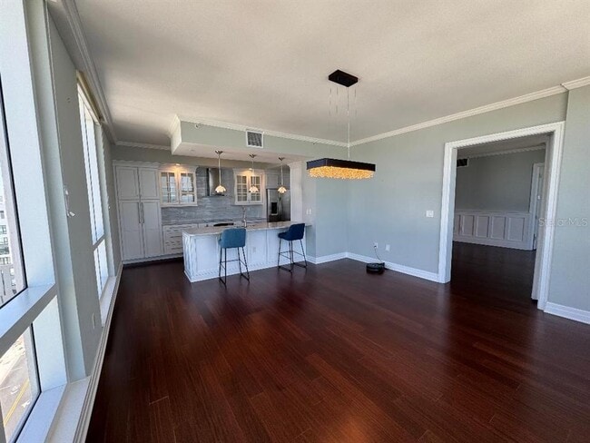 Building Photo - 331 Cleveland St