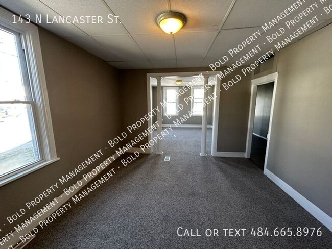 Building Photo - 143 N Lancaster St