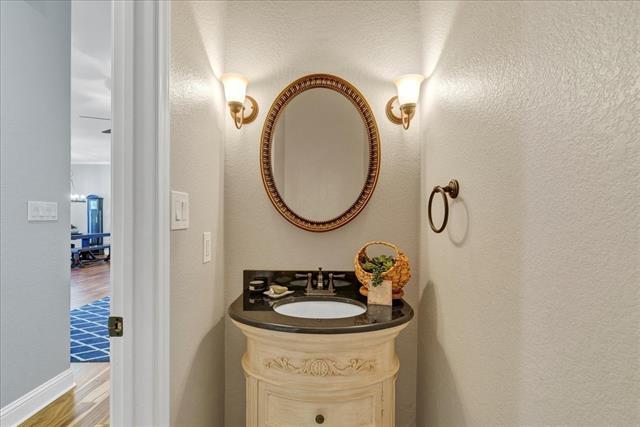 Building Photo - 3300 Fountain Way