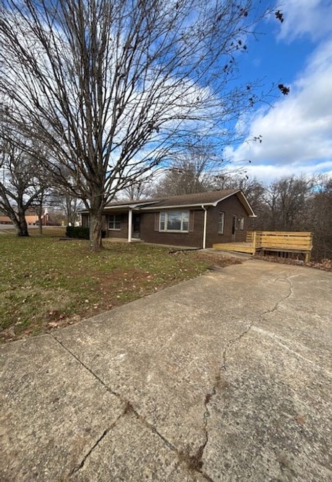 Building Photo - 891 Hill St