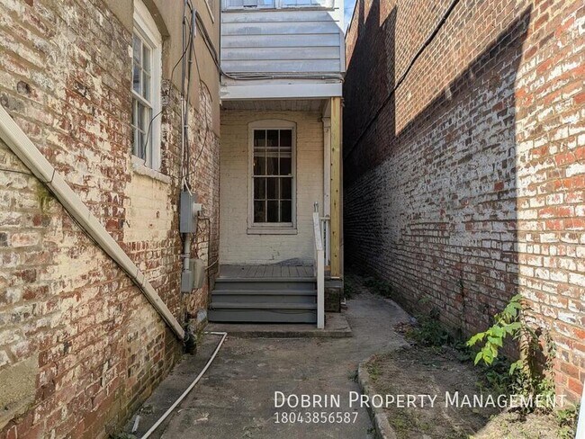 Building Photo - 111 E Leigh St