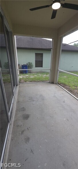 Building Photo - 391 Shadow Lakes Dr