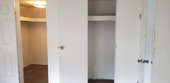 Building Photo - 604 Jackson St