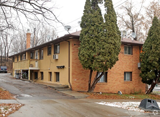 Primary Photo - King Hill Apartments
