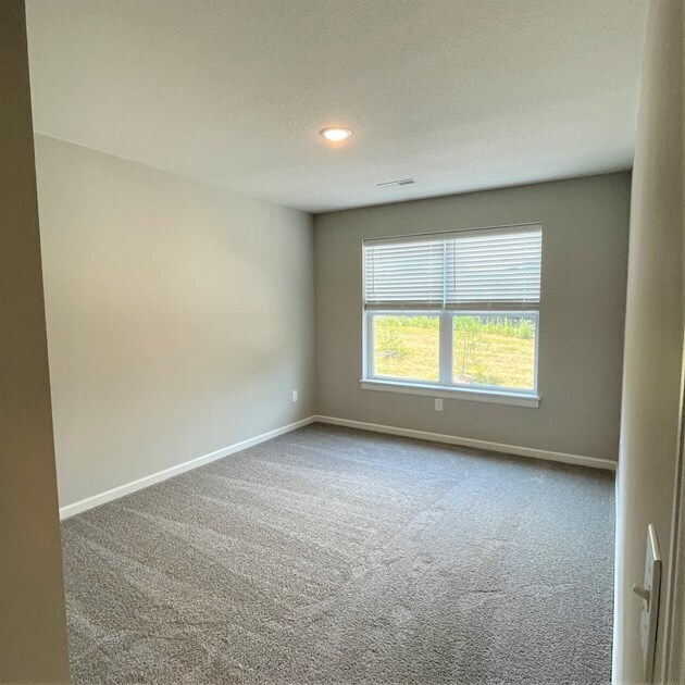 Building Photo - 14516 Twin Lakes Cir