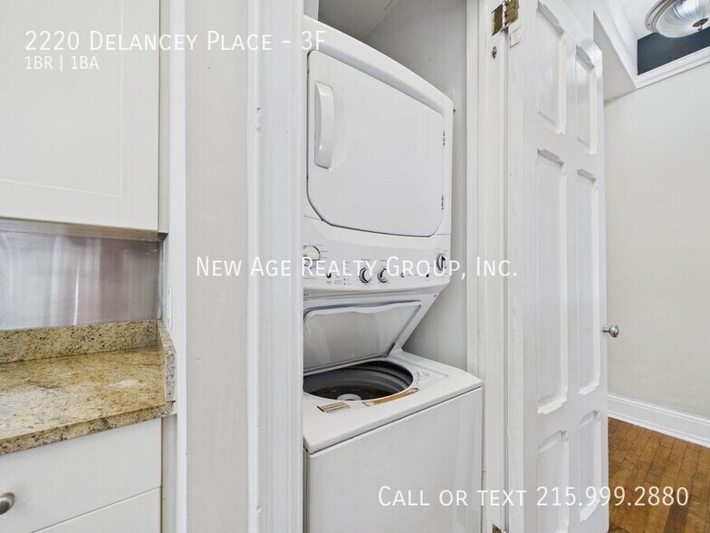 Building Photo - 2220 Delancey St