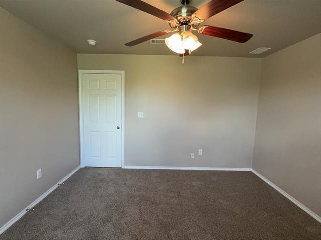 Building Photo - 704 E College St