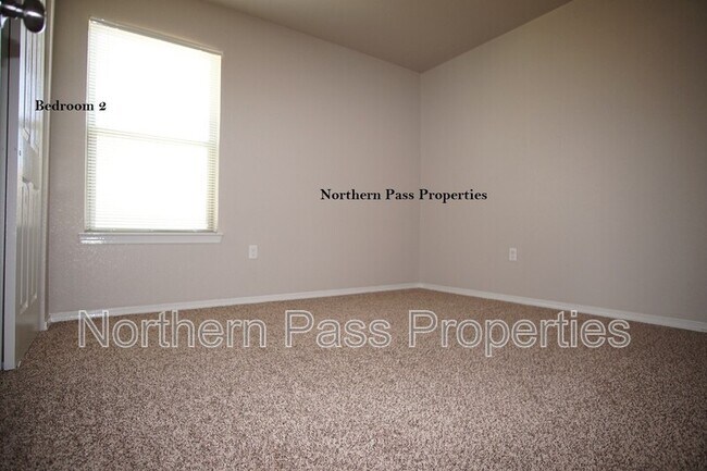 Building Photo - 10692 Canyon Sage Dr