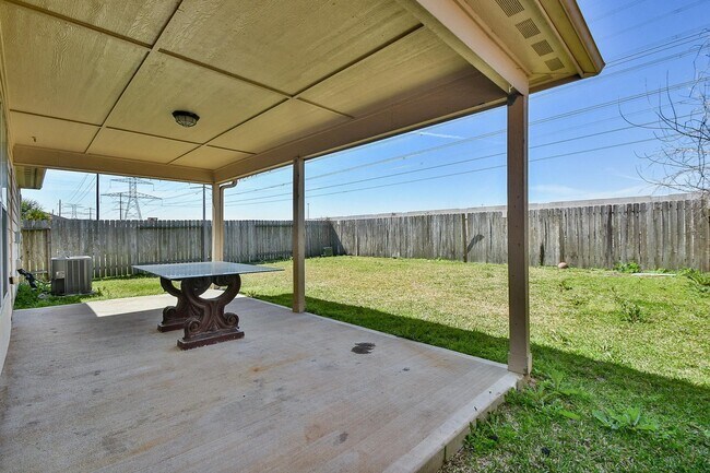 Building Photo - 17251 Osprey Forest Dr