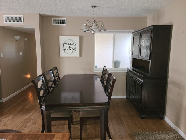 Building Photo - 8704 Rough Rider Rd NE