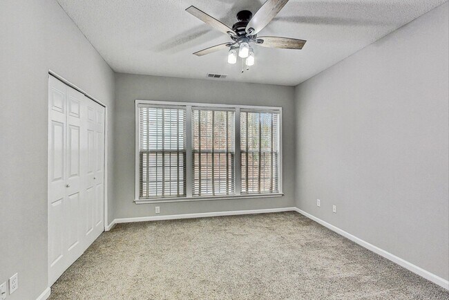 Building Photo - Single-family home in Kennesaw, GA near KSU, Town Center and Woodstock.