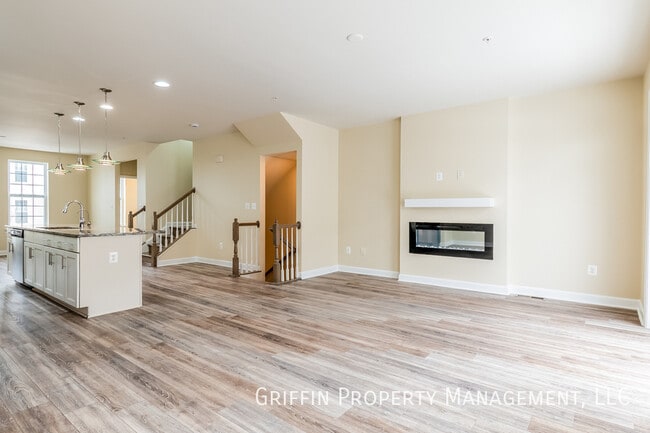 Building Photo - 7210 Wood Trail Dr