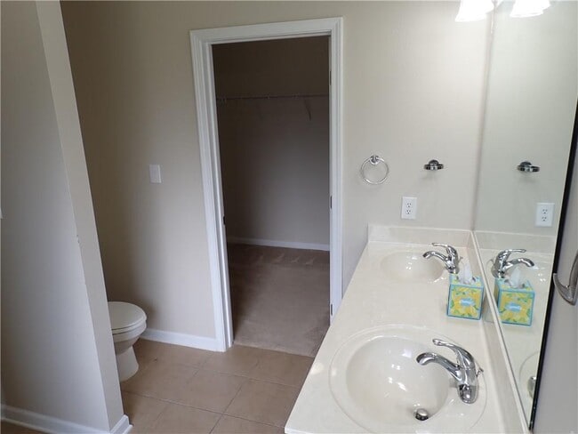 Building Photo - 3861 Branford Ct