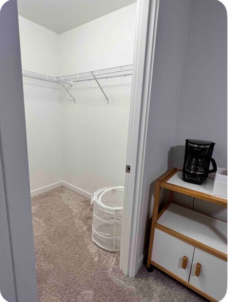 Building Photo - 1400 S 29th Blvd