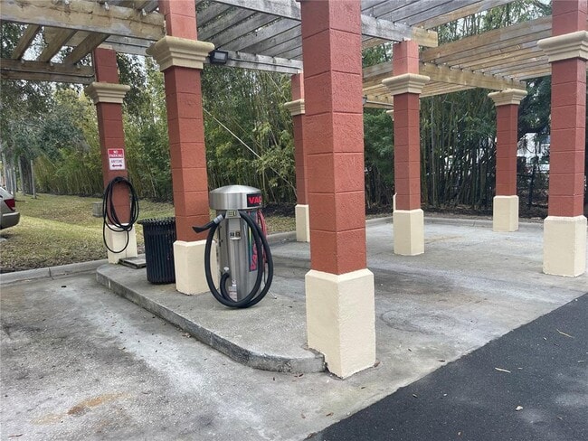 Building Photo - 2717 Via Cipriani