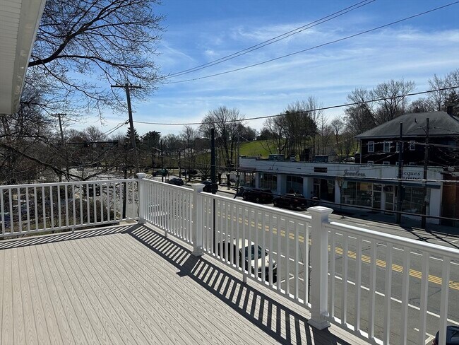 Building Photo - 35 Trapelo Rd