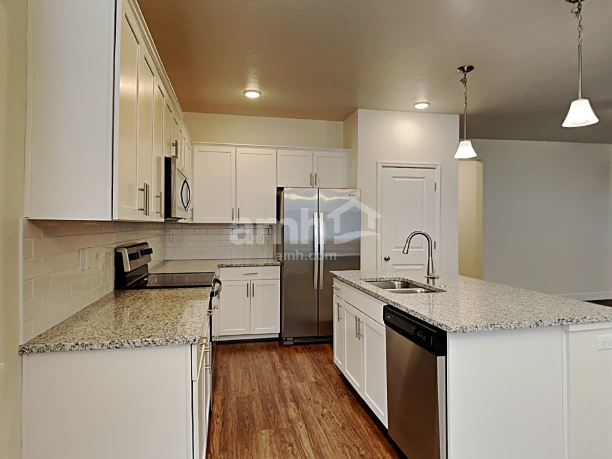 Building Photo - 332 E Sicily Dr