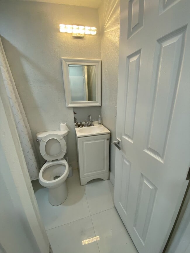 Building Photo - 2987 NW 44th St