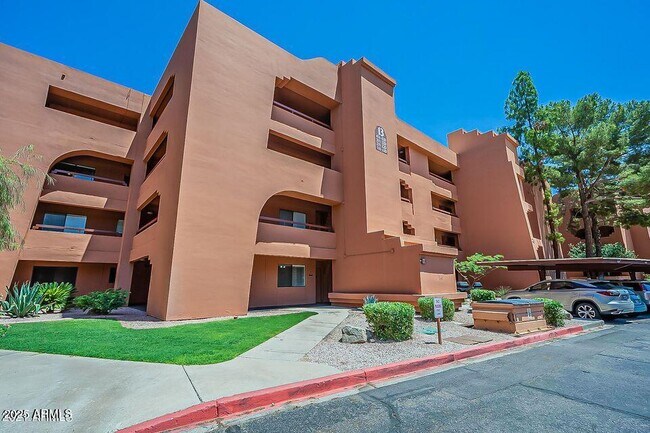 Building Photo - 12212 N Paradise Vlg Pkwy S