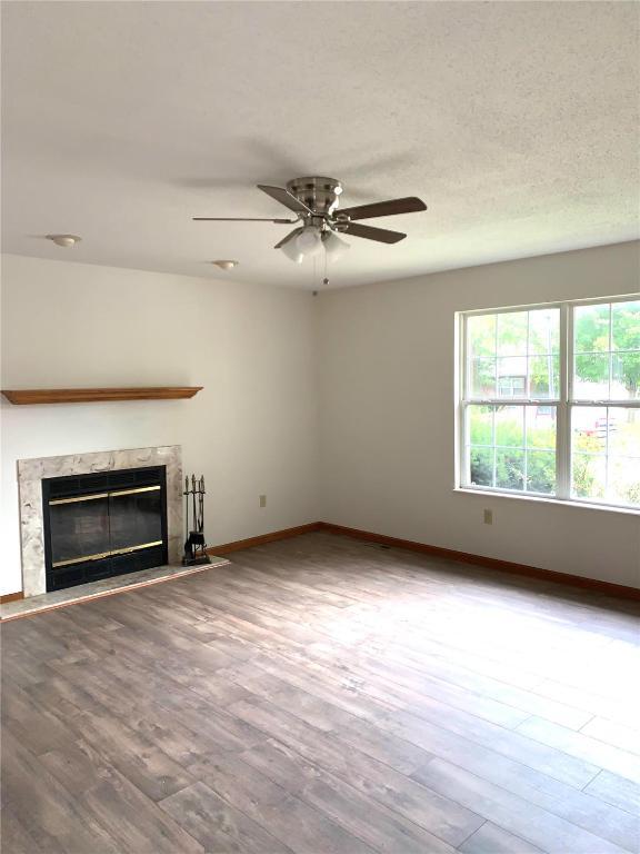 Building Photo - 117 Twin Oaks Dr