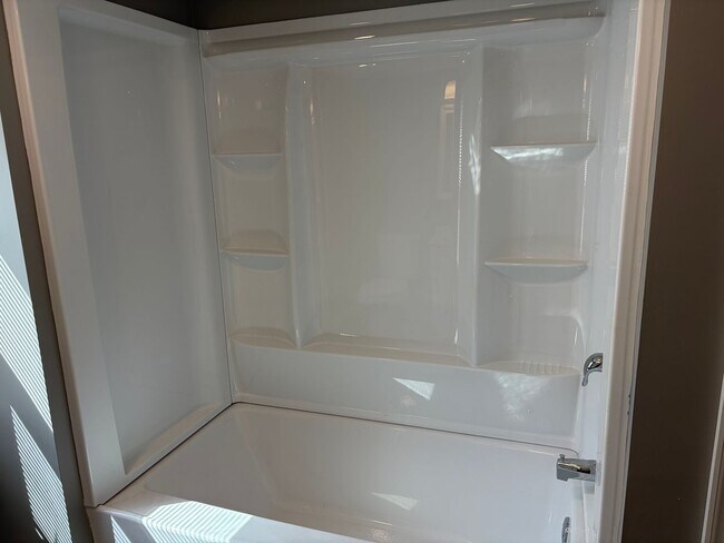 Building Photo - Fully Renovated 3BR/2BA Corner Twin Home-Move in Ready