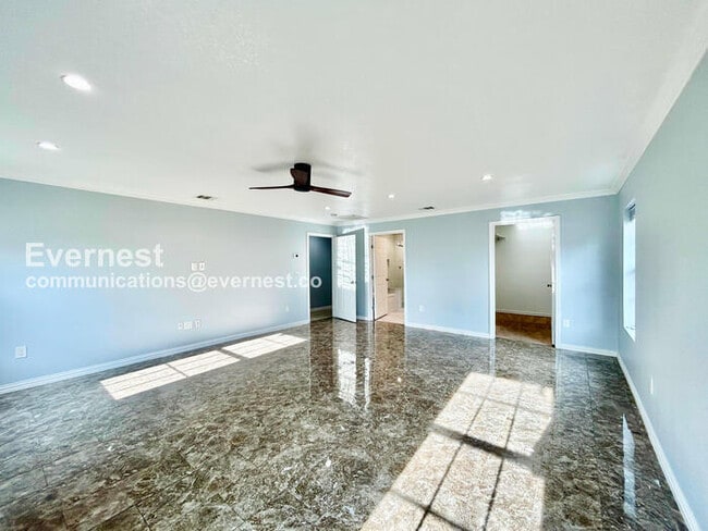 Building Photo - 3030 Anzio Dr