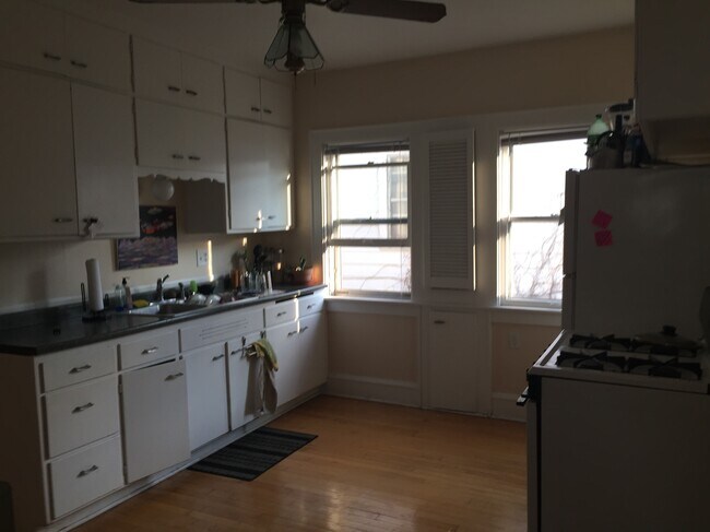 Building Photo - 3469 N Cramer St