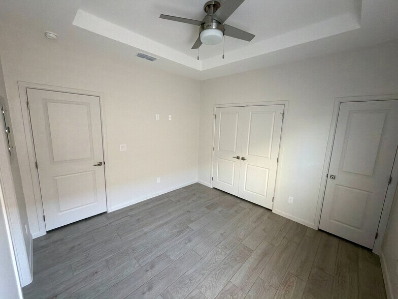 Building Photo - 3317 Duke Ave