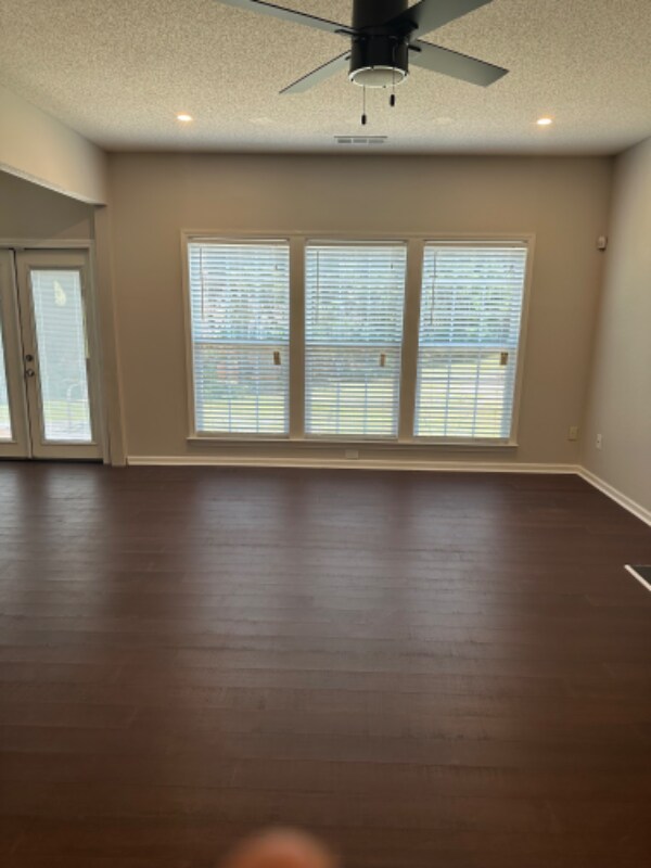 Building Photo - 2947 Stanstead Cir
