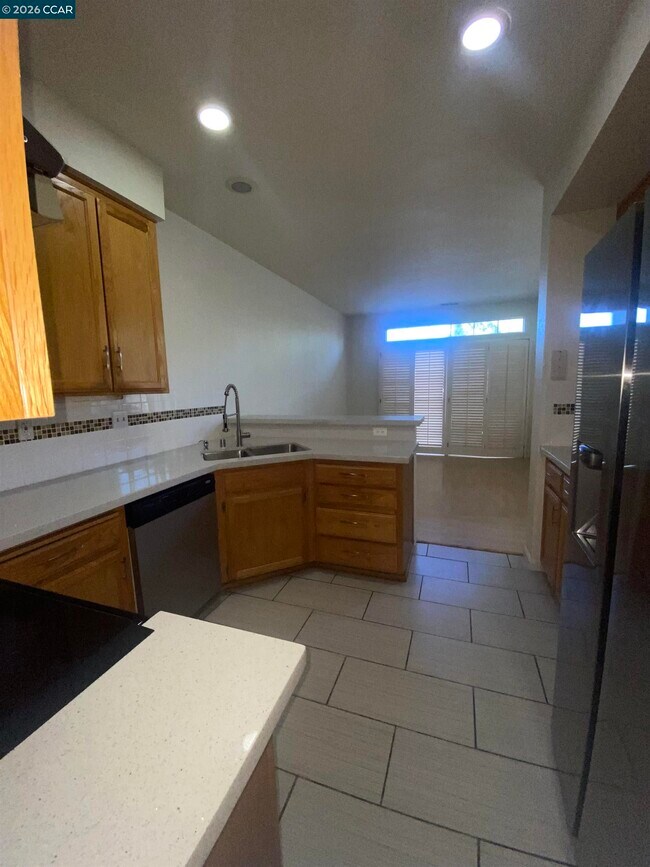 Building Photo - 293 Scotts Valley