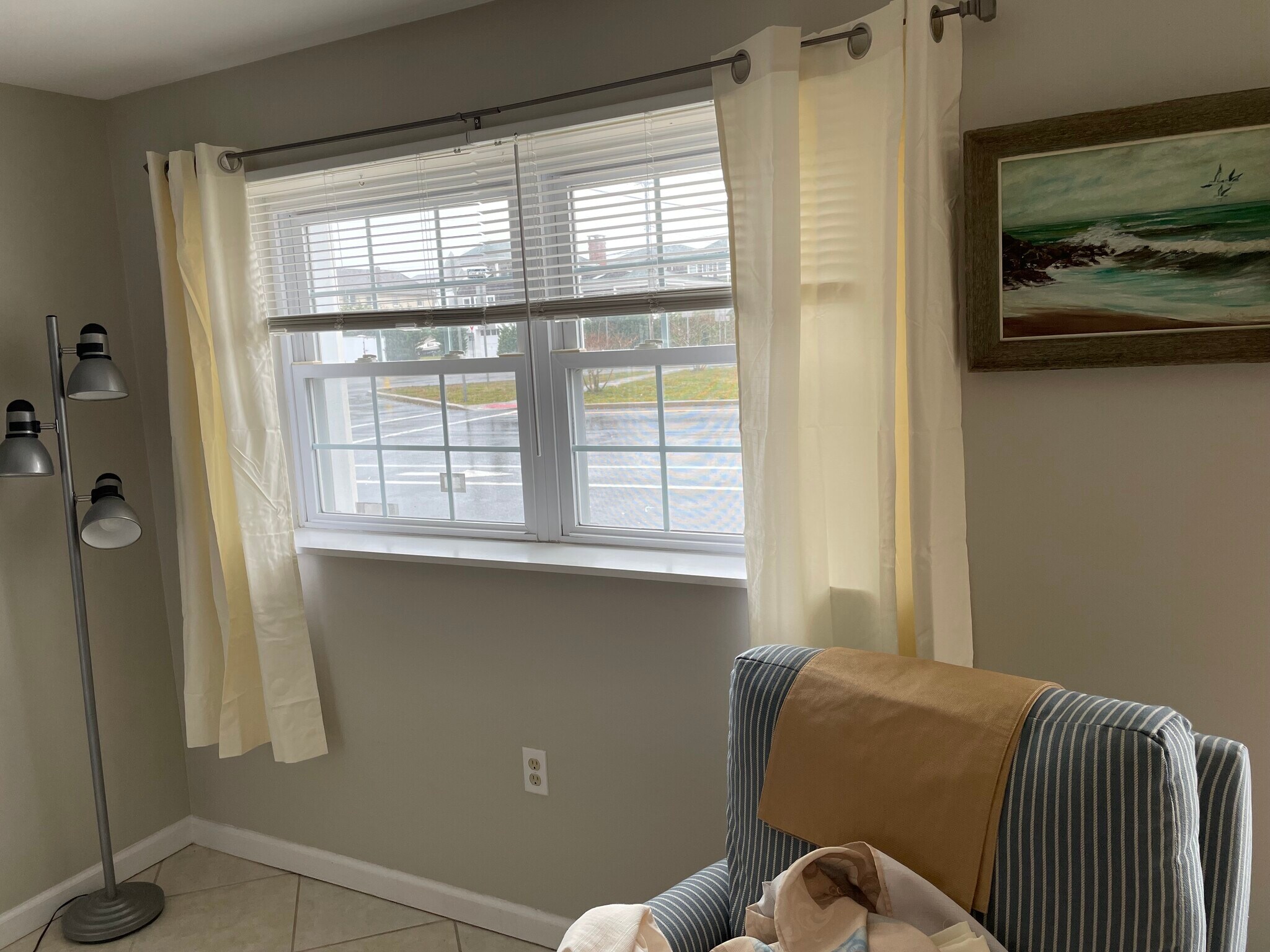 Building Photo - 703 SW Central Ave