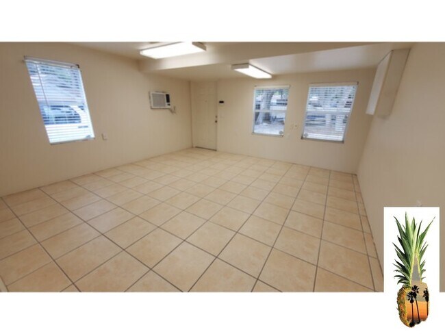 Building Photo - 1 bedroom, 1 bath, apartment, Englewood