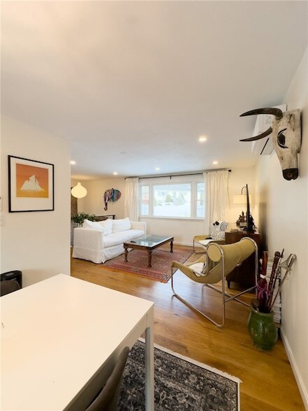 Building Photo - 14 Pocahontas Dr