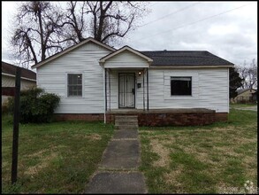 Building Photo - 4808 Alpha St