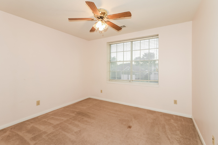 Building Photo - 11302 Rocky Mill Dr